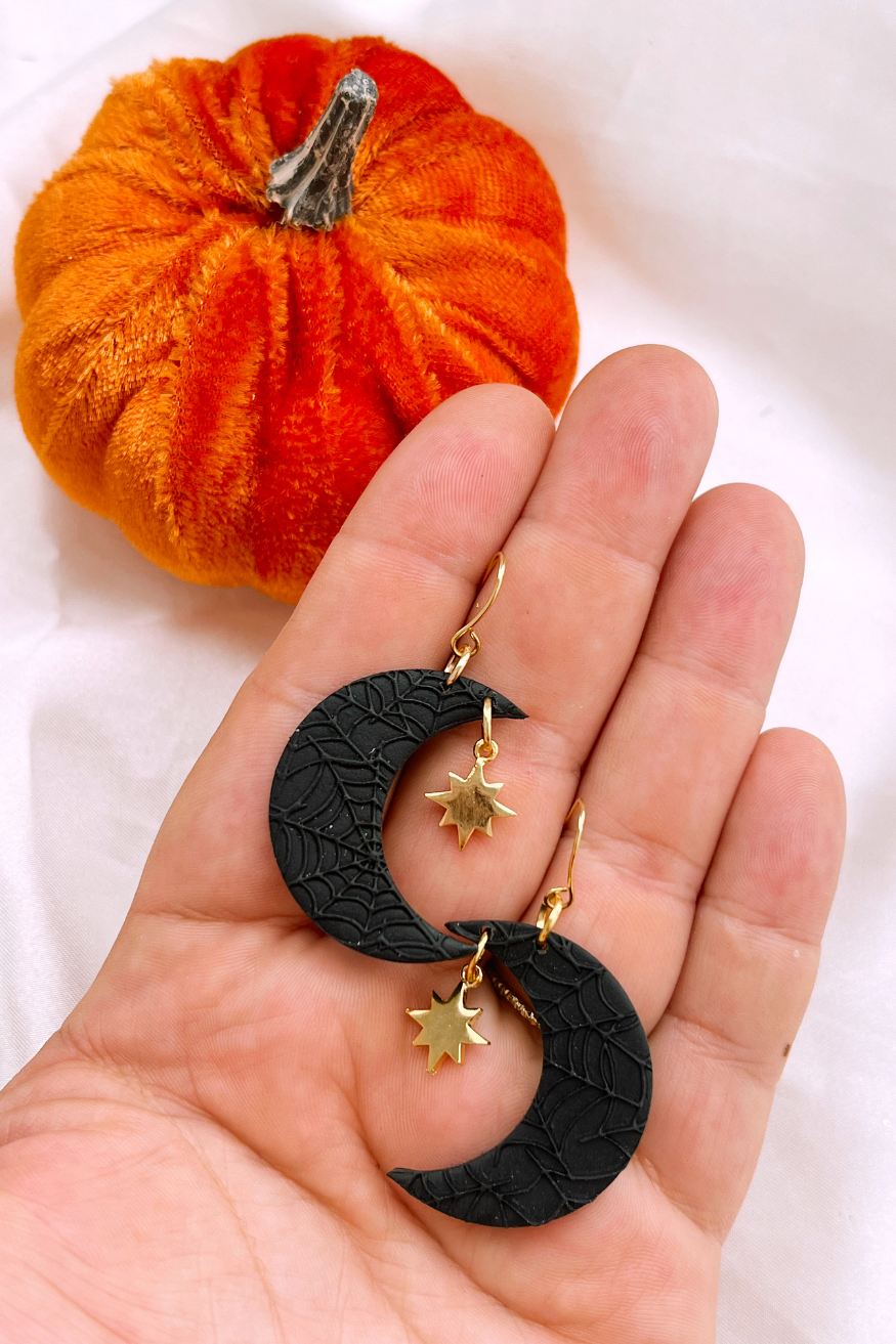 Evermore Dangles (Halloween Edition)