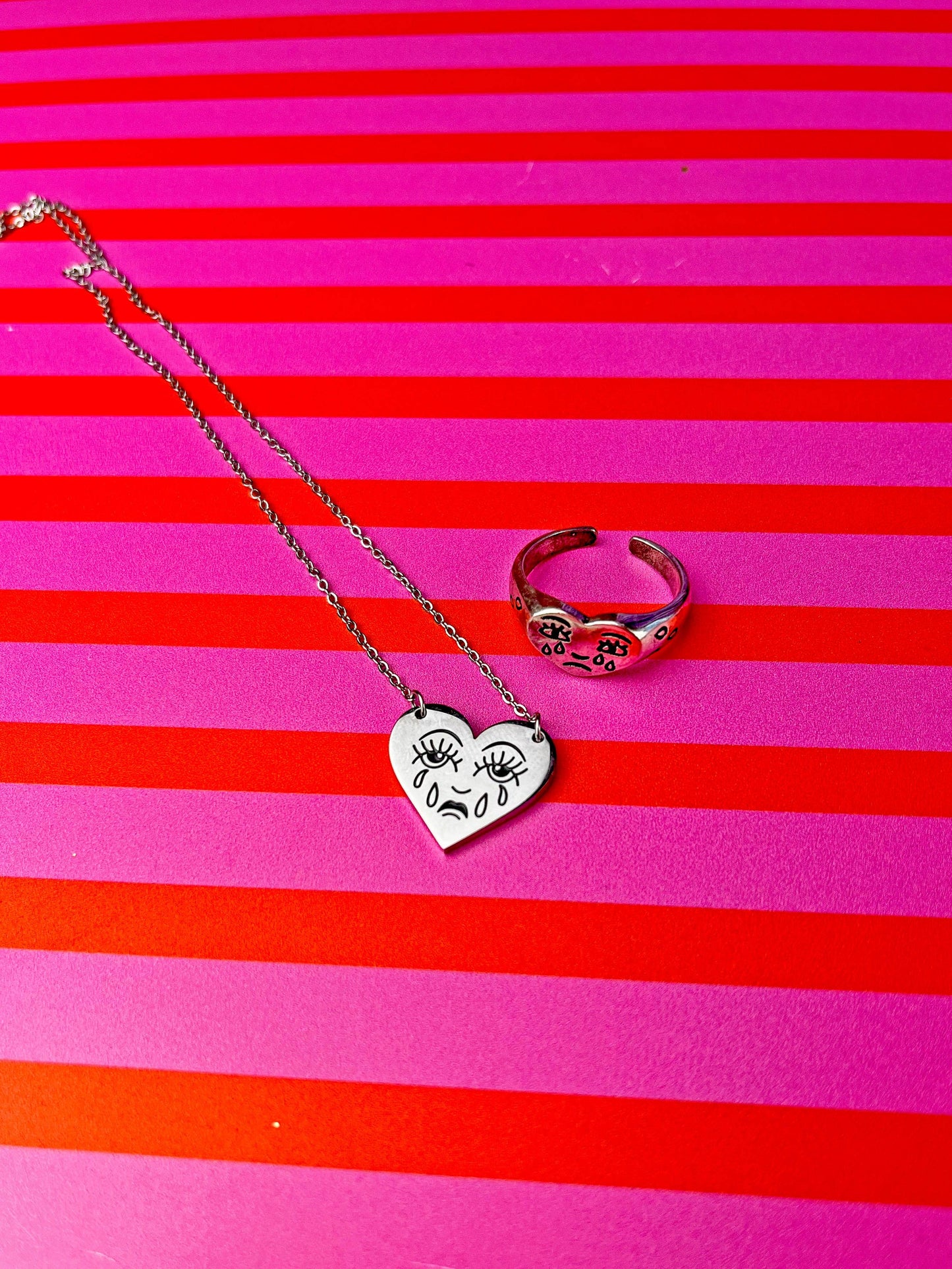 Crying Heart Necklace - Silver