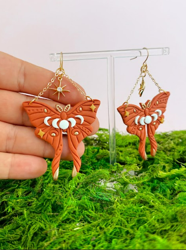 Clementine Moth Dangles