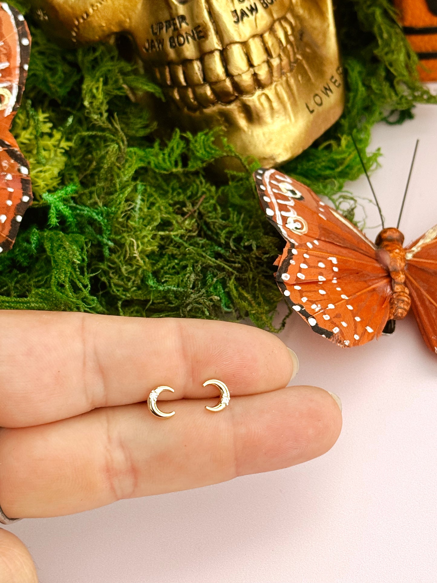 Luna Studs