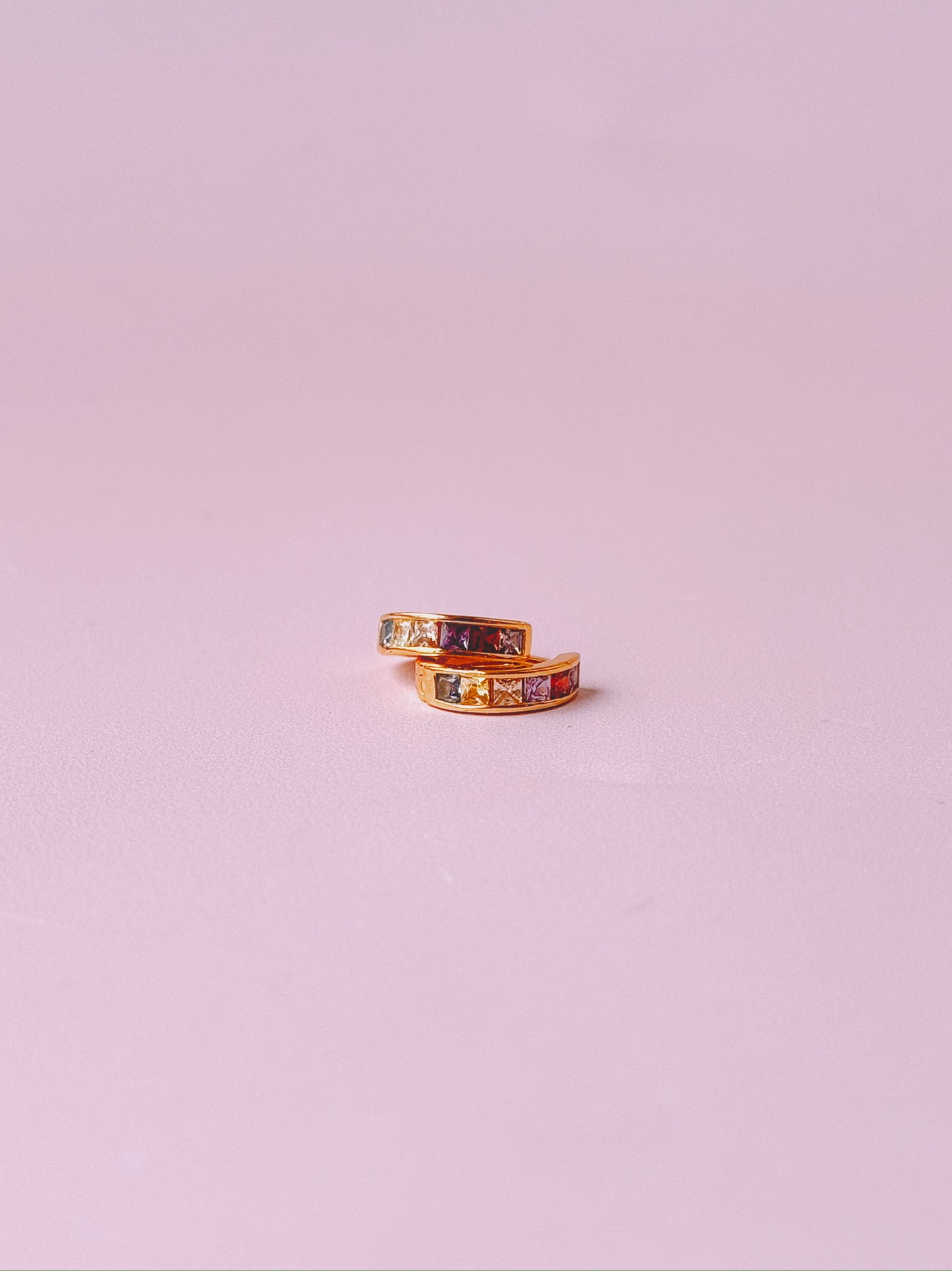 Aura Mini Hoops