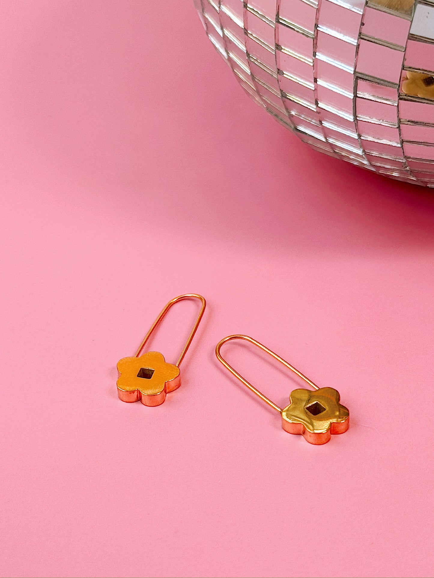 Daisy Pin Earrings