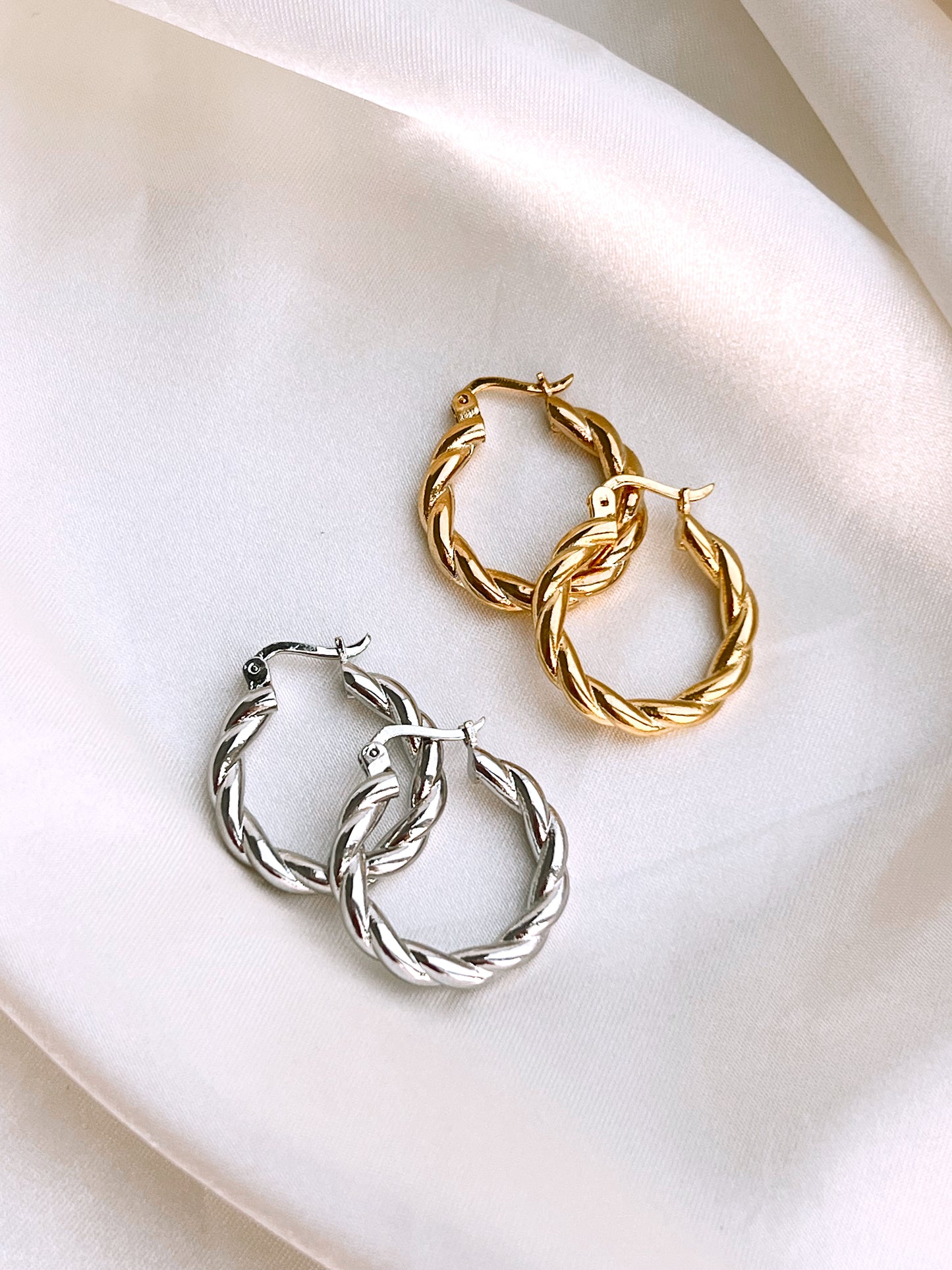 Twist Hoops