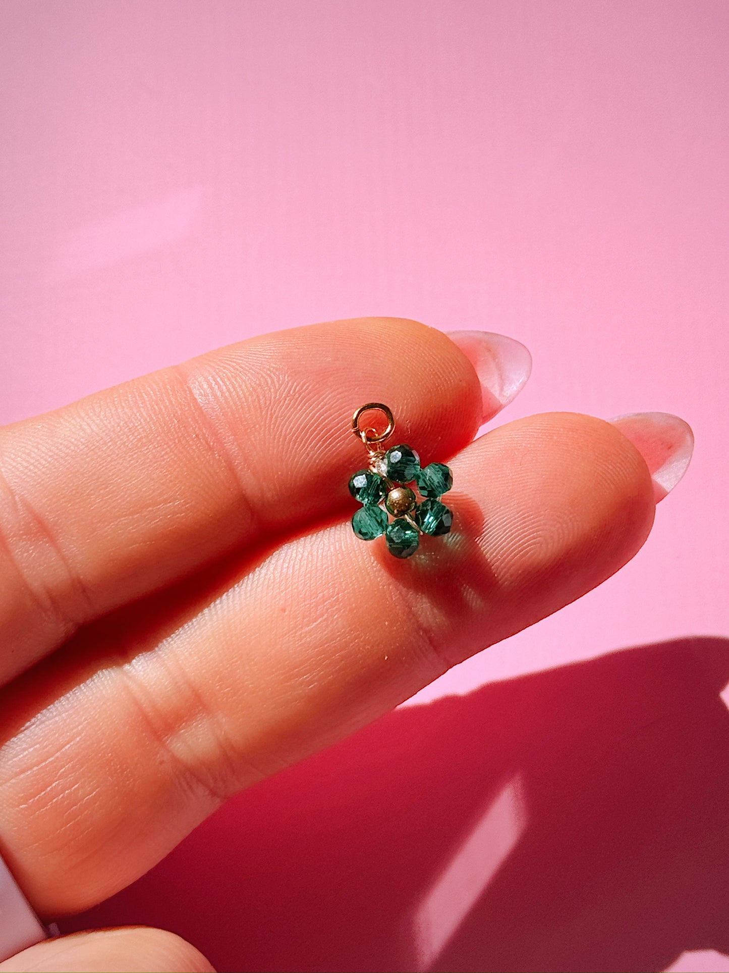 Beaded Daisy Charm (5 Colors)