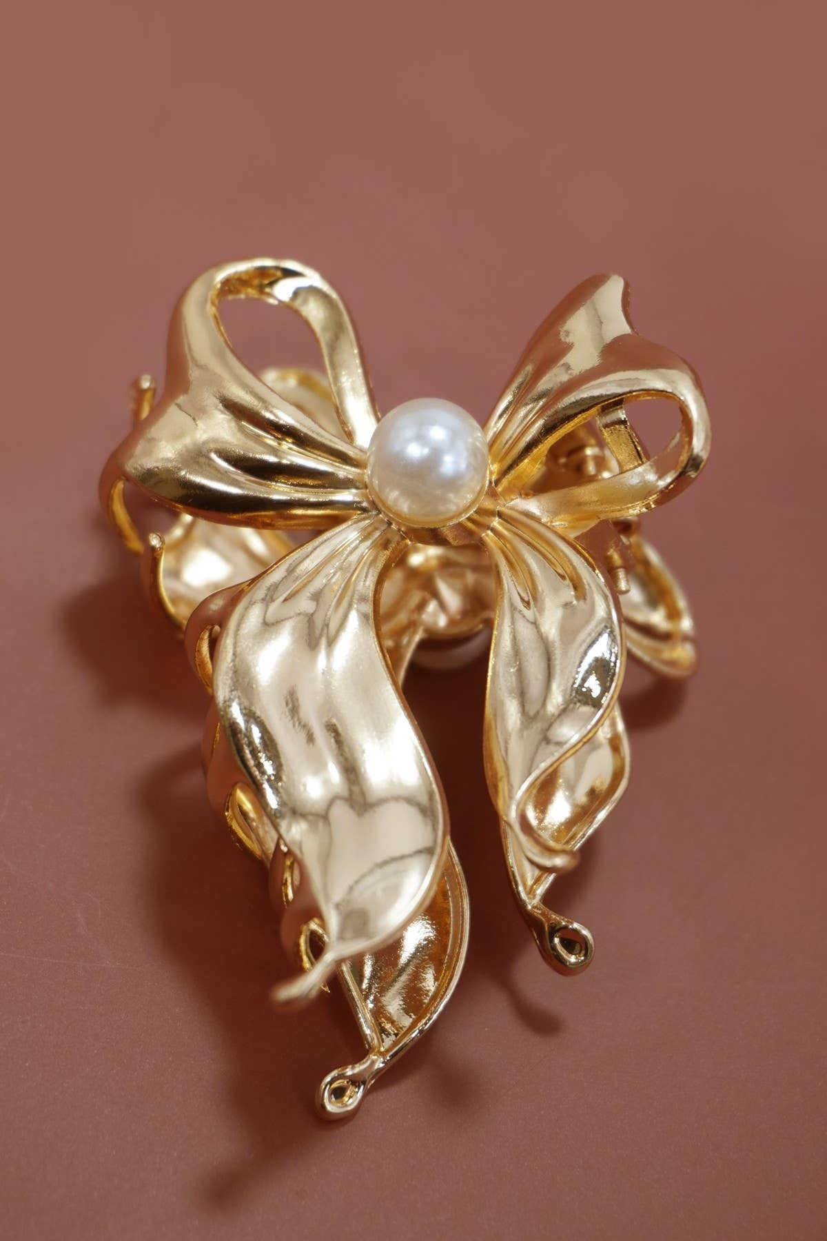 Pearl Bow Alloy Hair Claw Clip