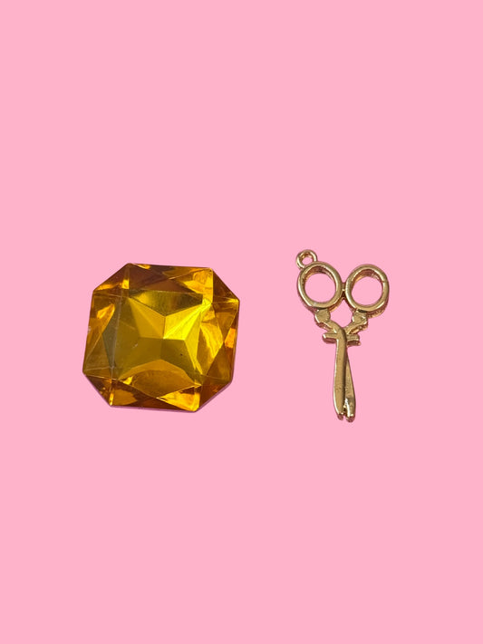 Scissors Gold Charm