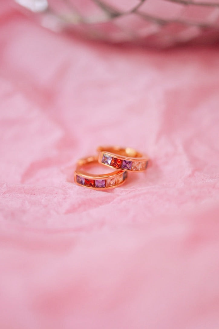 Aura Mini Hoops