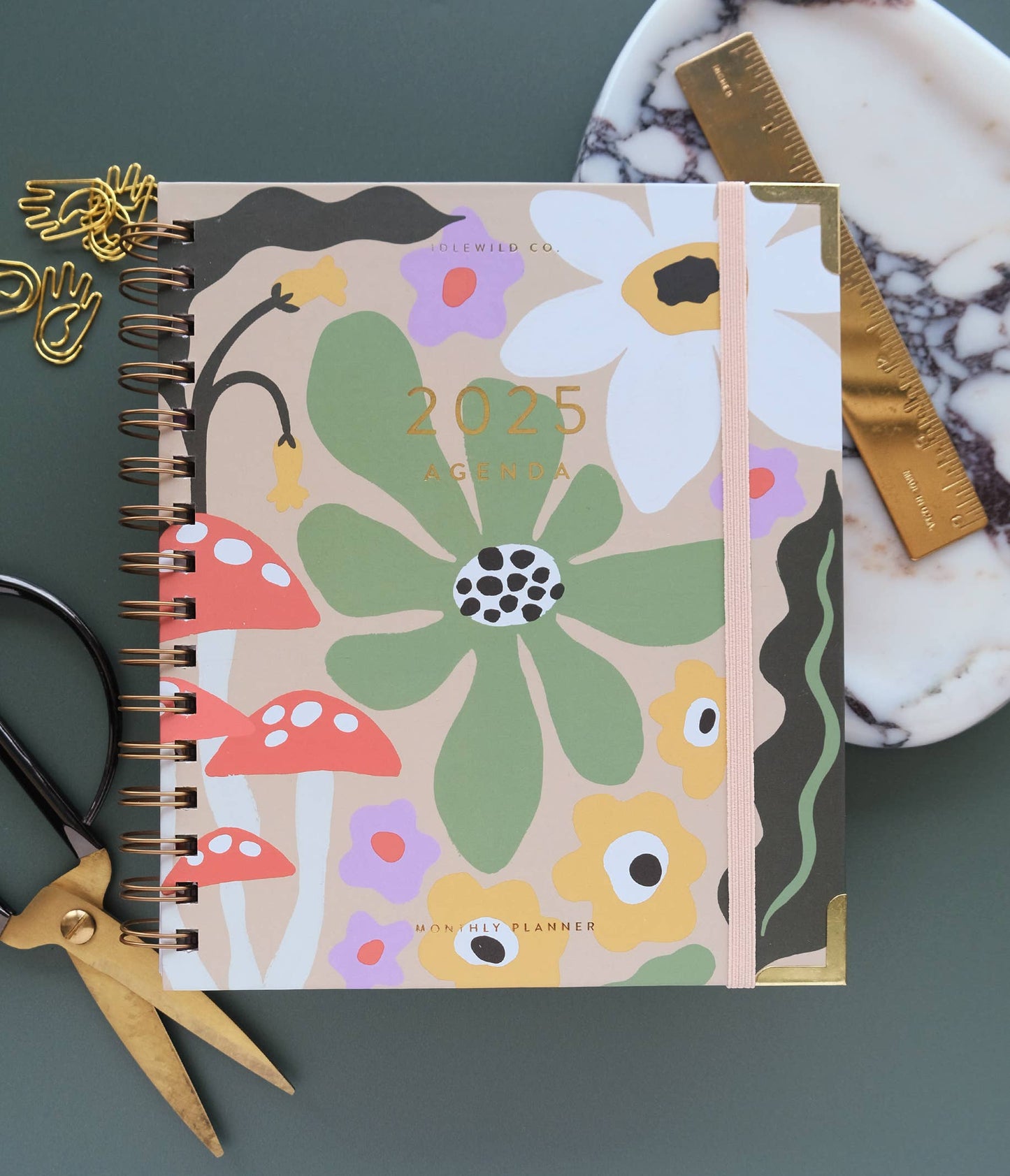 2025 Fleur & Mushrooms Planner