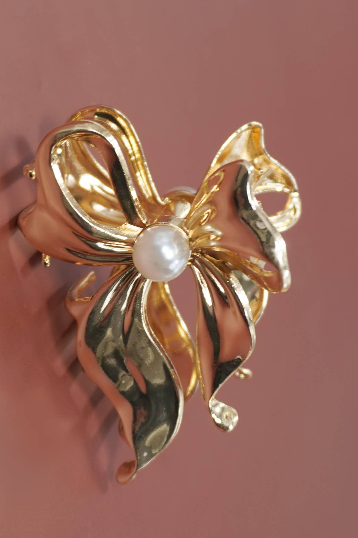 Pearl Bow Alloy Hair Claw Clip