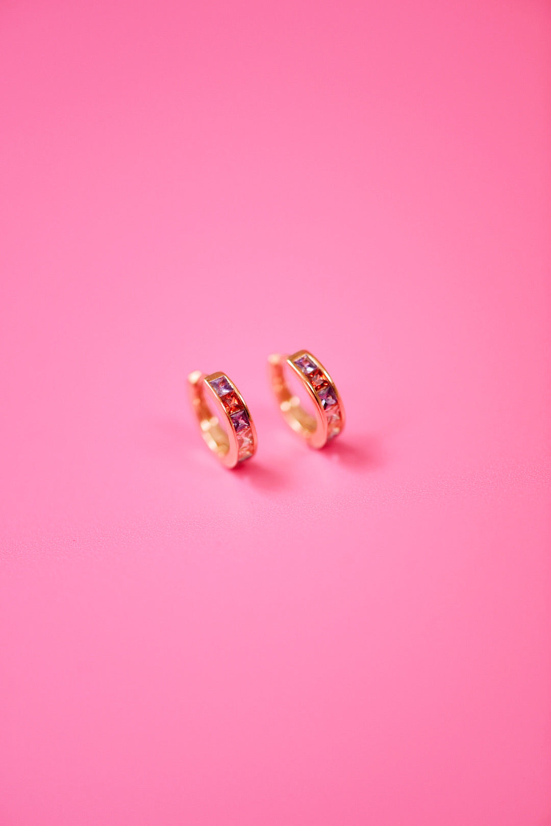 Aura Mini Hoops