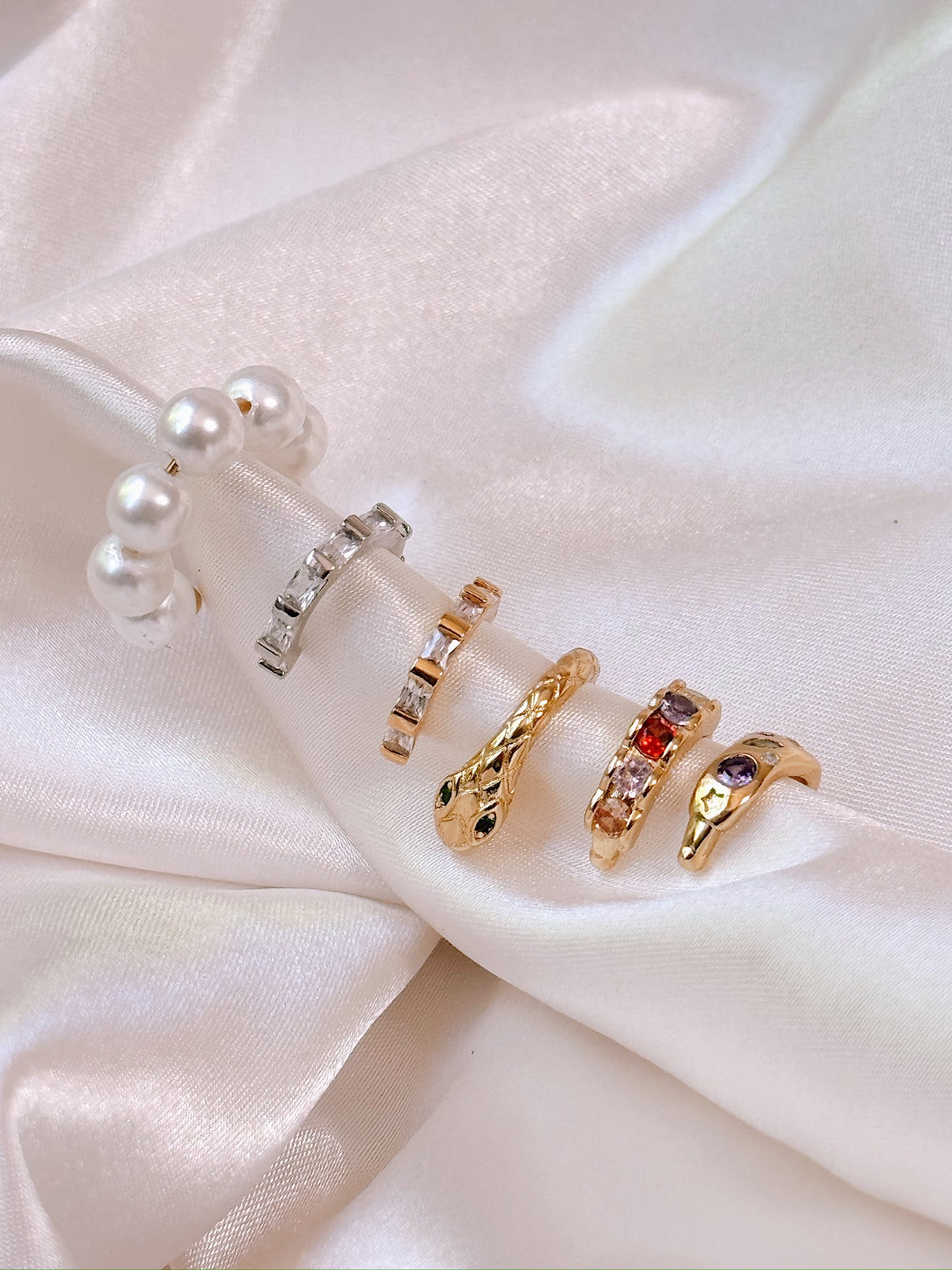 Divinity Ear Cuff (Gold + Silver)