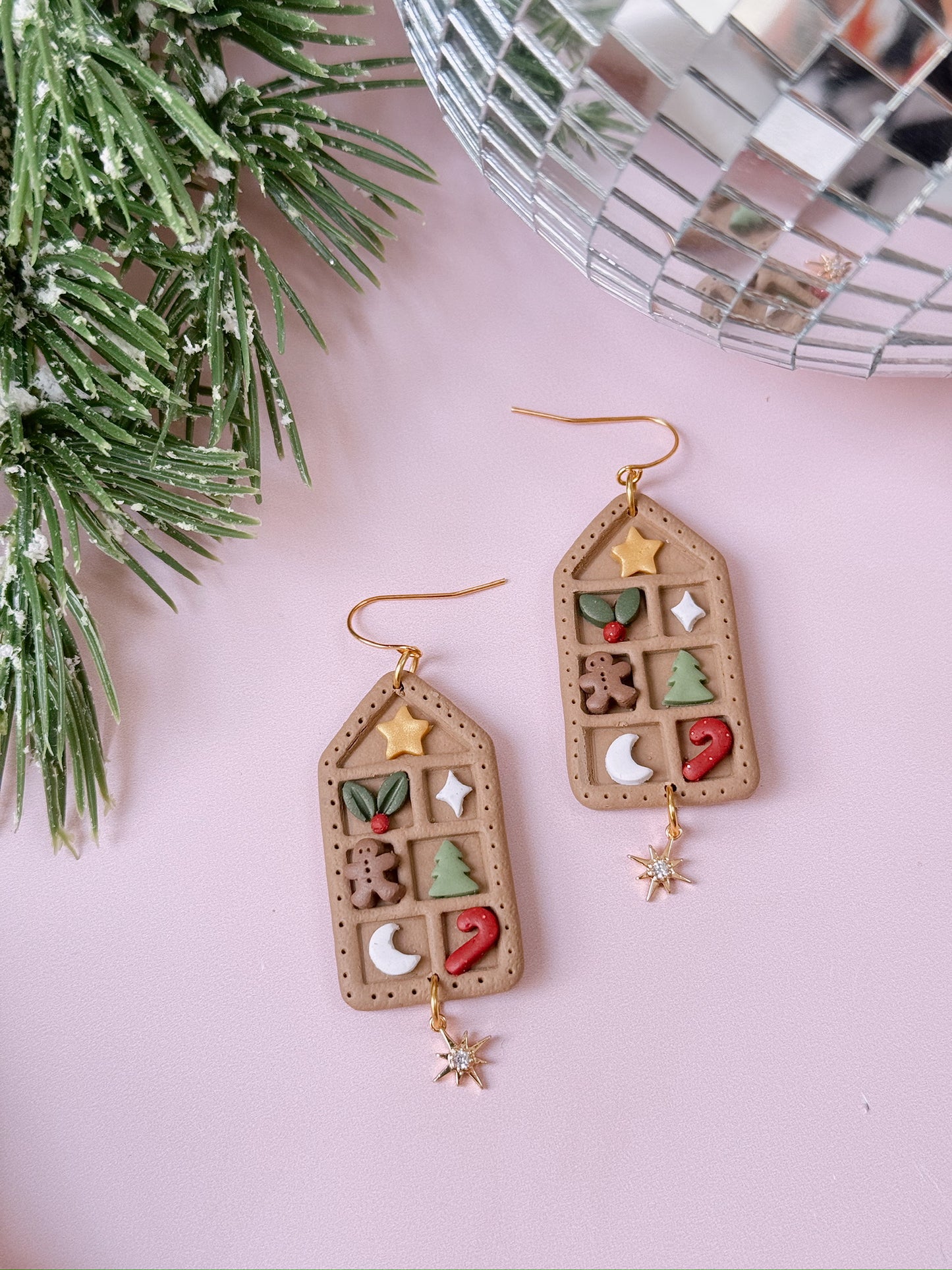 Holiday Dreamin' Dangles