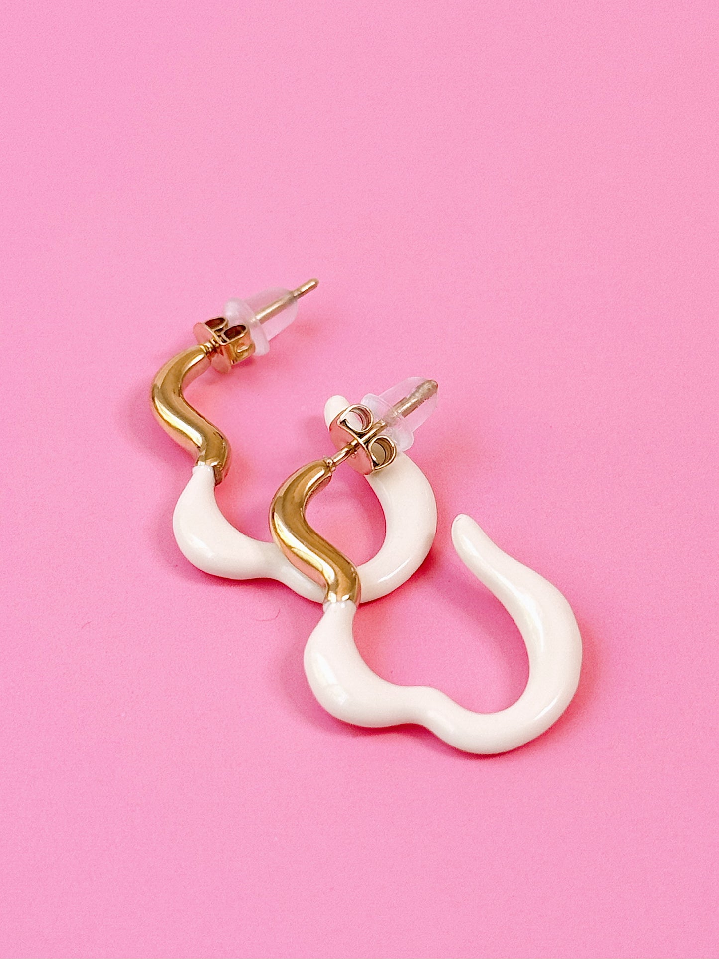 Flora Dangles
