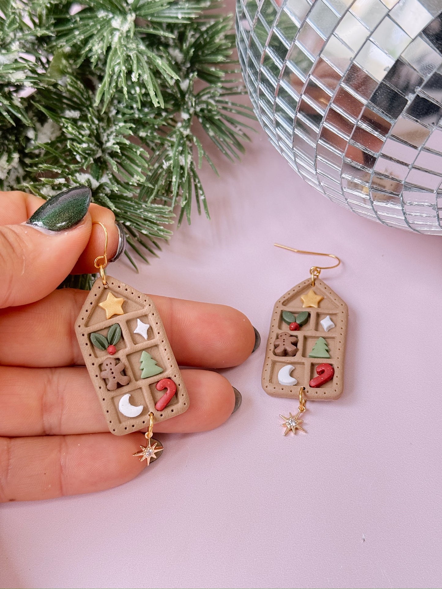 Holiday Dreamin' Dangles