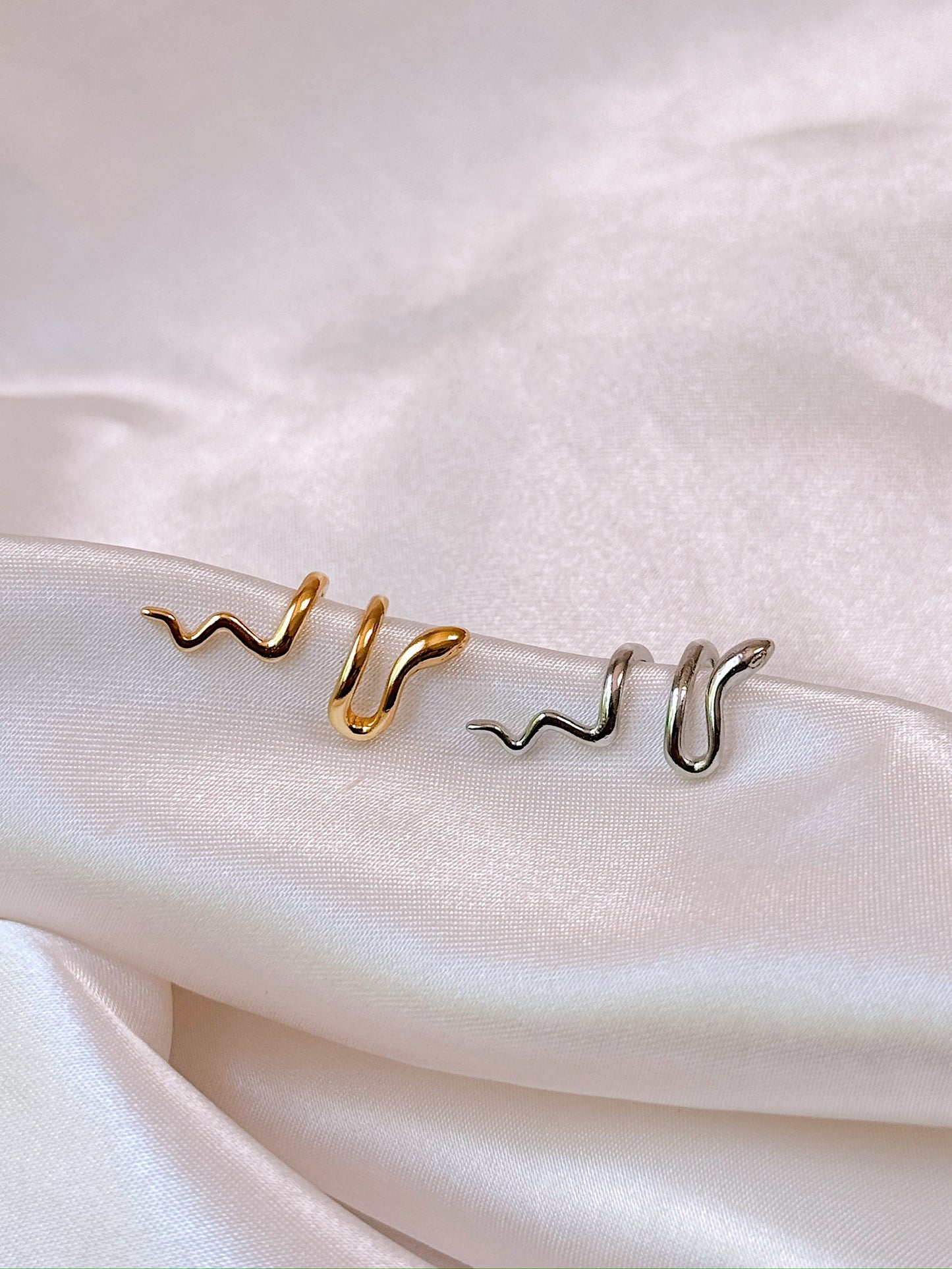 Elysia Ear Cuff (Gold + Silver)
