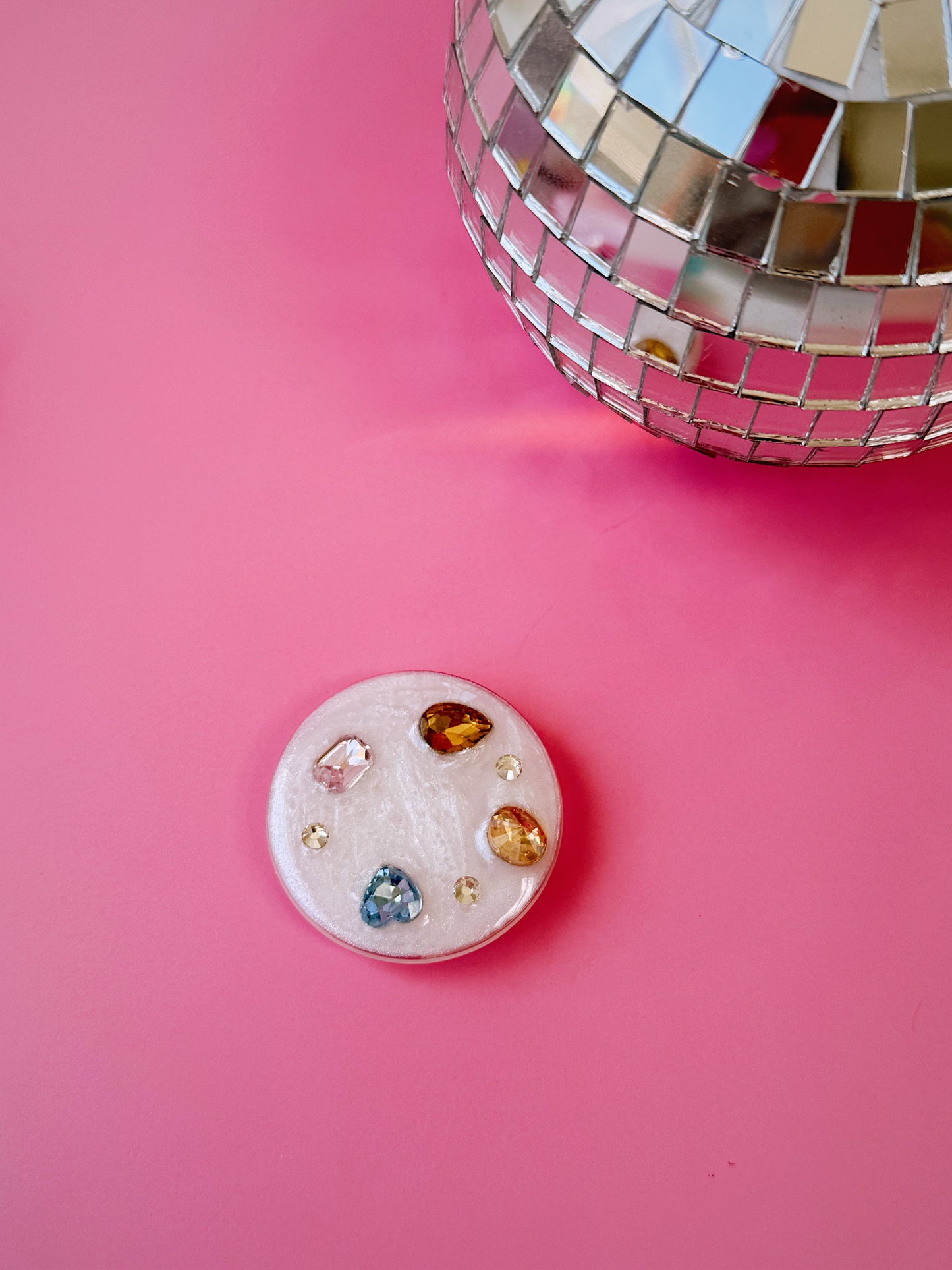 Jeweled Collapsible Phone / Kindle Grip