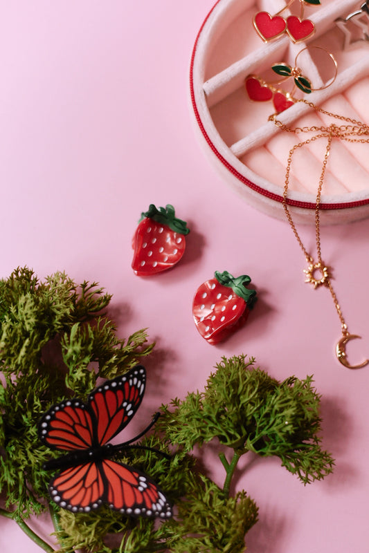 Mini Strawberry Hair Clip Set