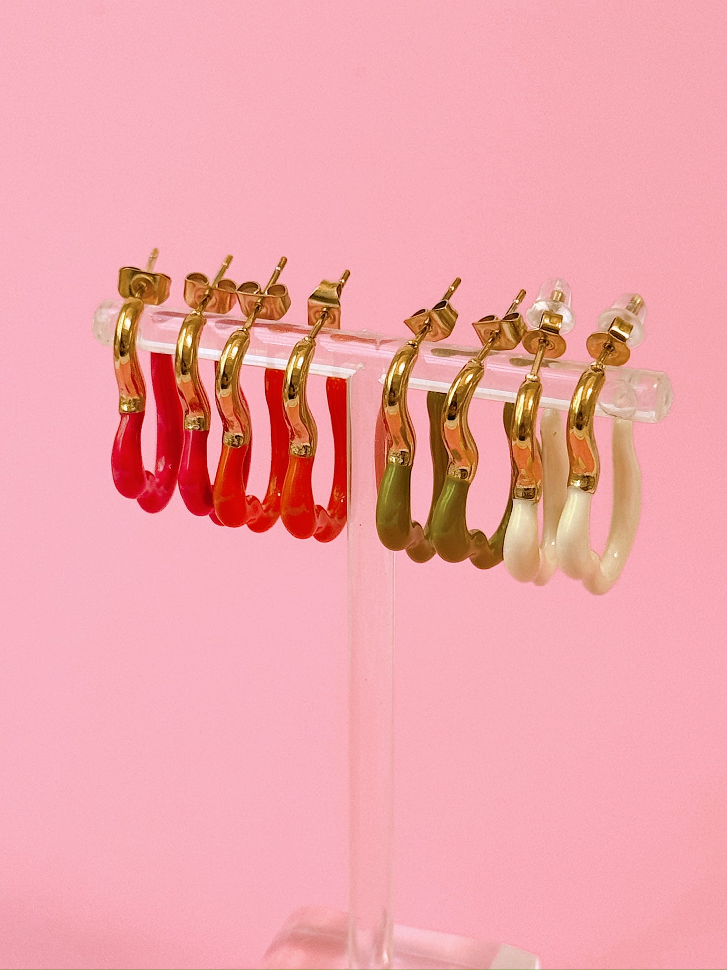 Flora Dangles