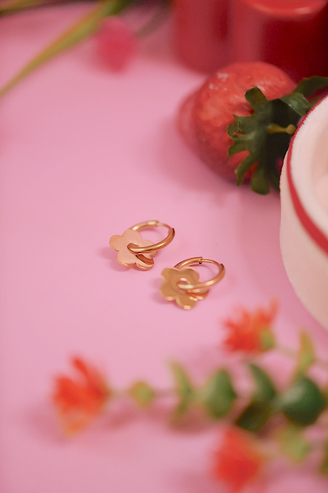 Girly Pop Daisy Hoops (Gold + Silver)