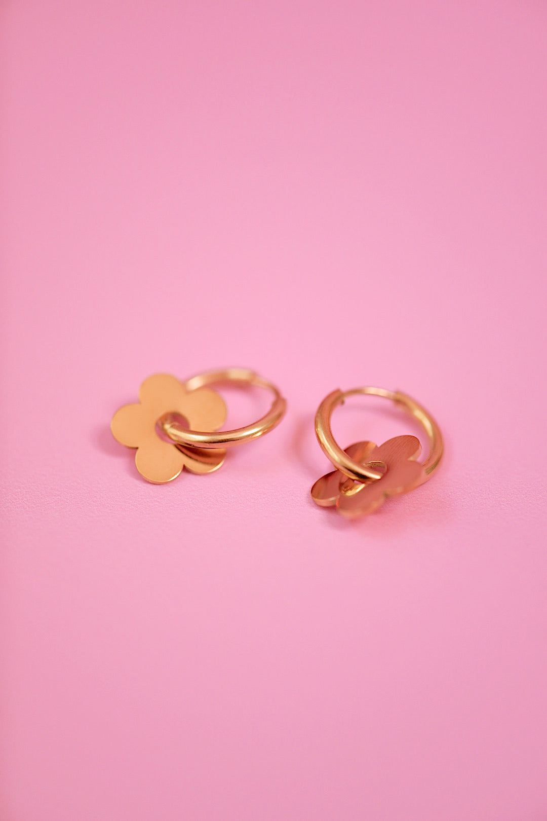 Girly Pop Daisy Hoops (Gold + Silver)