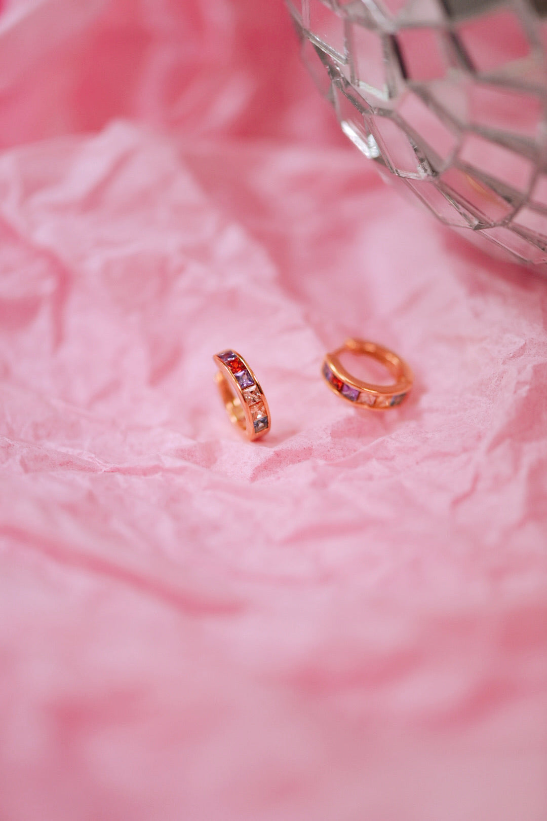 Aura Mini Hoops