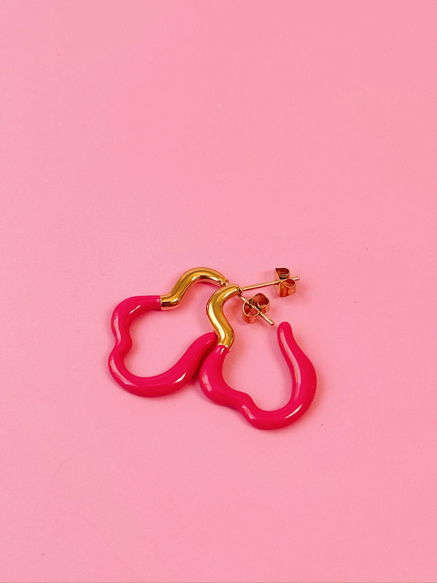Flora Dangles