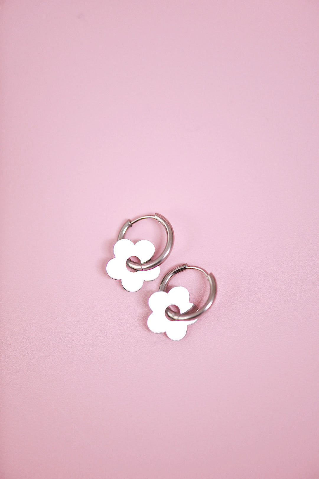 Girly Pop Daisy Hoops (Gold + Silver)