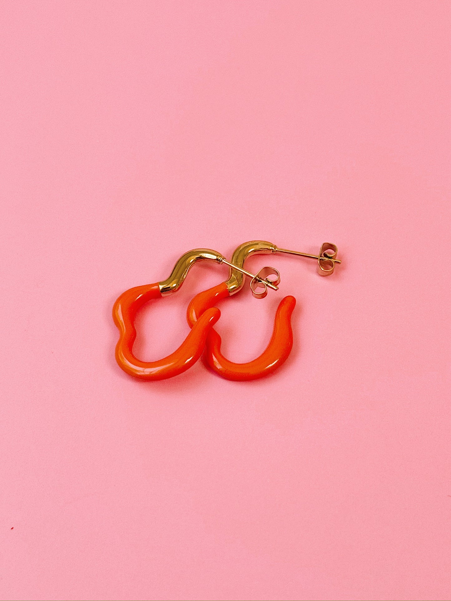 Flora Dangles