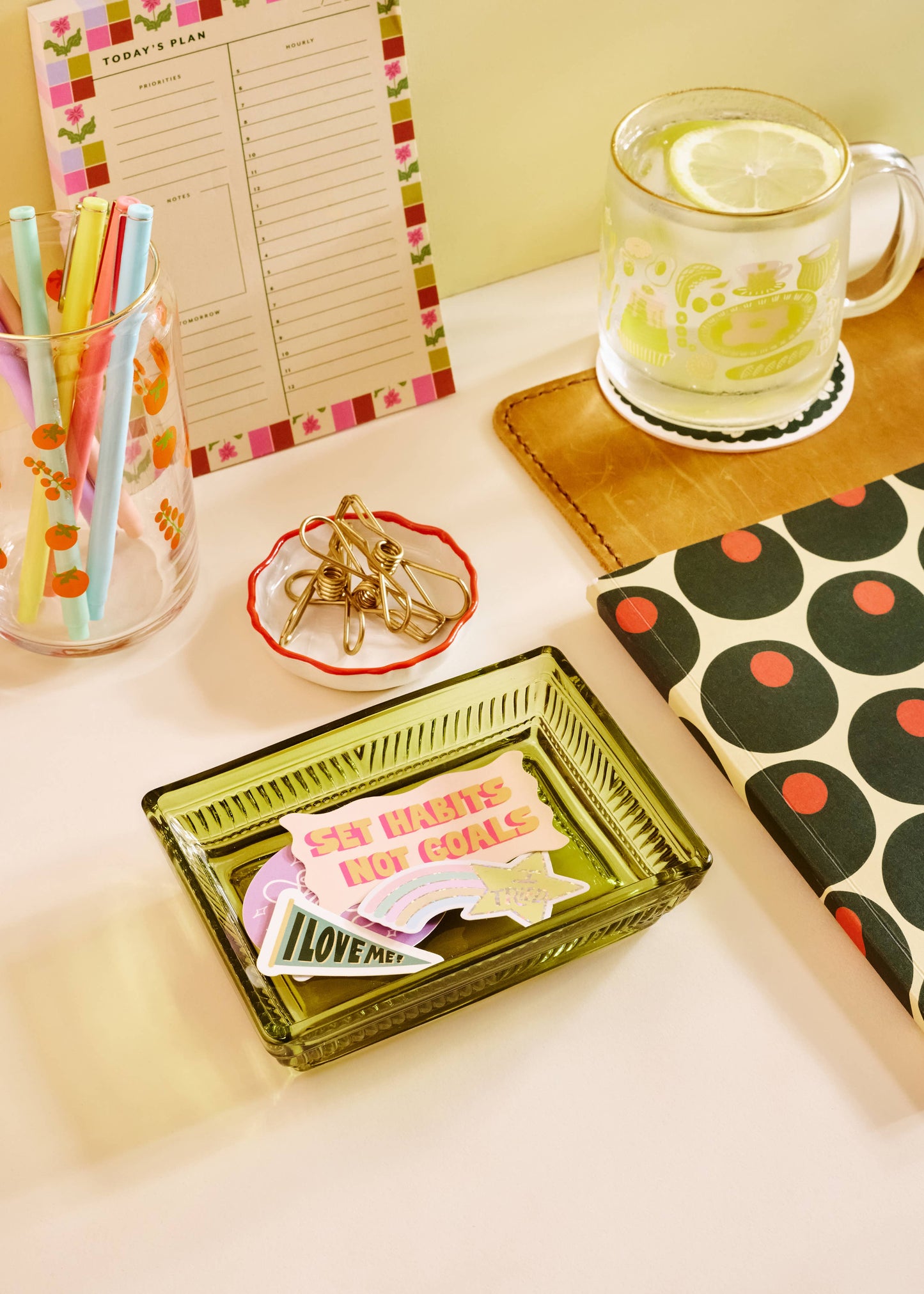 Checkered Flower Daily Planner Notepad